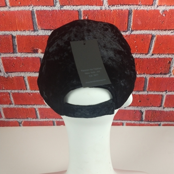 David & Young Embellished Cap - Picture 3 of 6